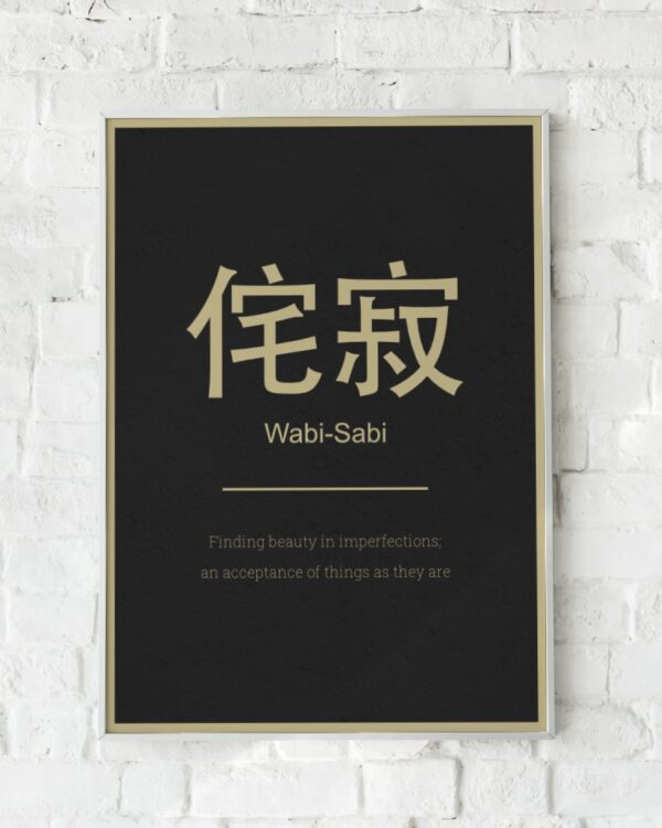 Minimalistisk plakat med japanske kanji-tegn og gylden skrift.