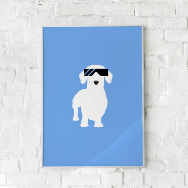 Plakat med hvid hund i solbriller på blå baggrund – "Cool Dog".