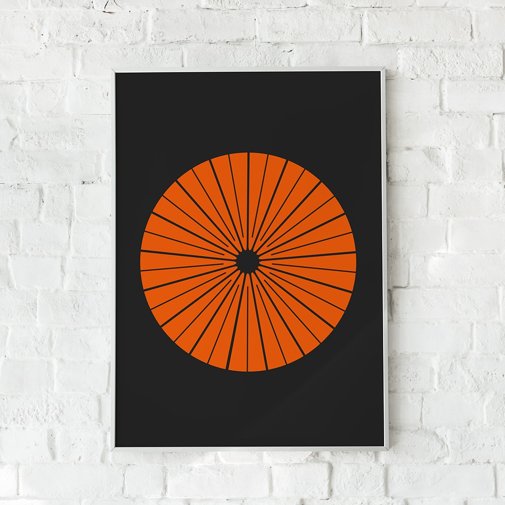 Grafisk plakat med strålende orange linjer på sort baggrund – "COASTING".