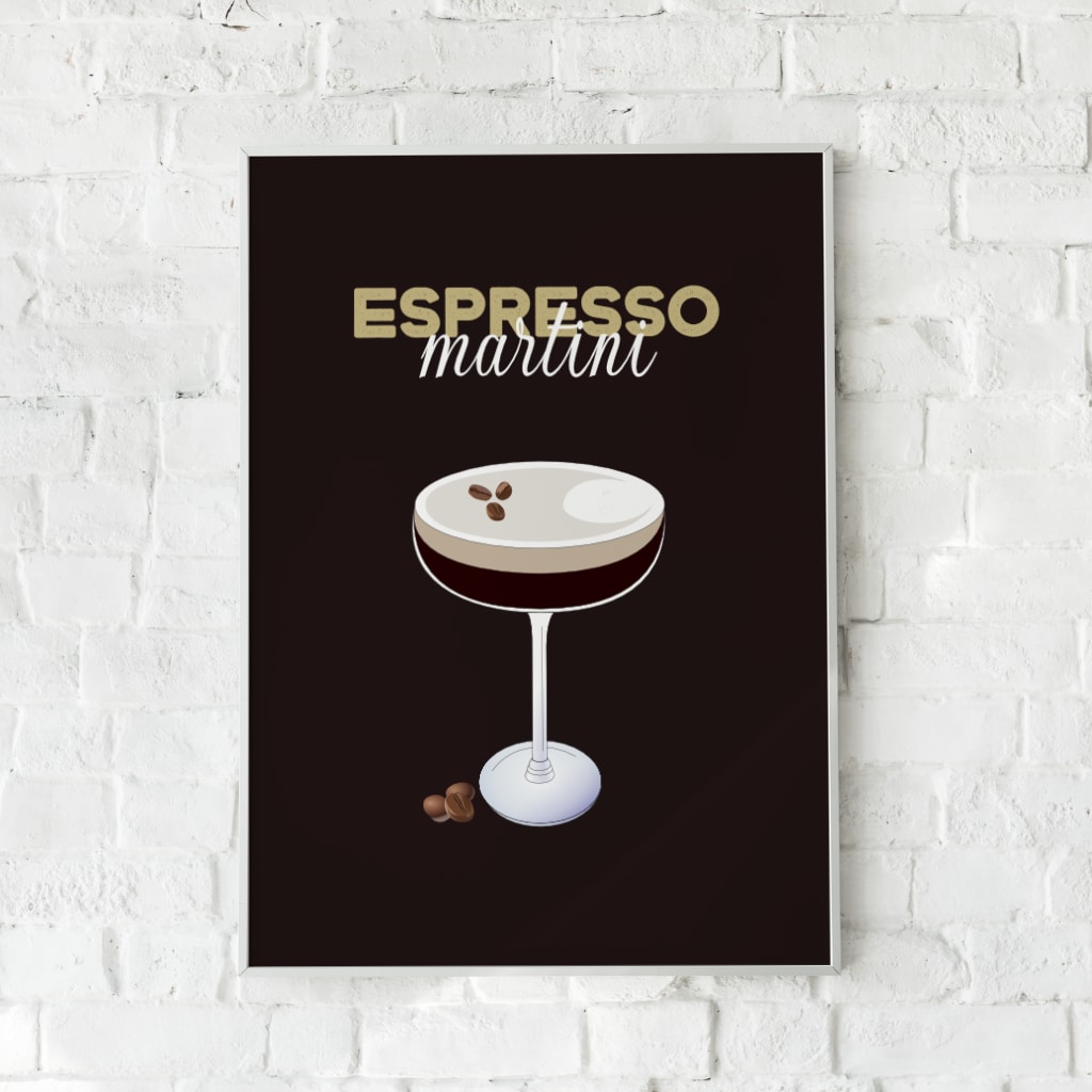 Plakat med en stilfuld illustration af en espresso martini på en mørk baggrund. En elegant vægdekoration til hjemmebaren eller køkkenet.