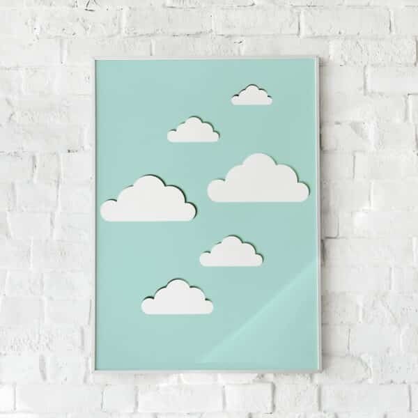 Minimalistisk plakat med hvide skyer på himmelblå baggrund – "A Sky Full of Clouds". En beroligende og drømmende vægdekoration.