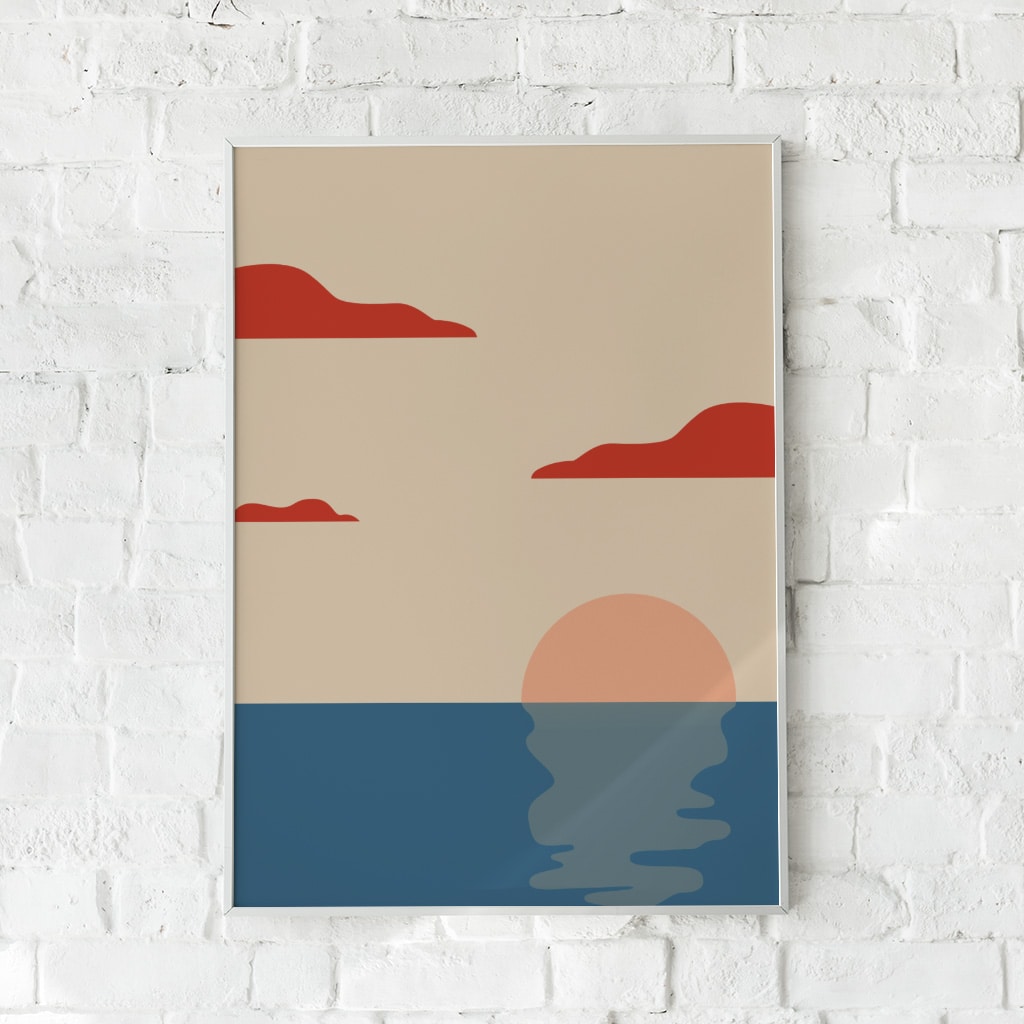 Minimalistisk plakat med en stiliseret solnedgang over havet i jordfarver. Skaber en rolig og afslappende stemning.