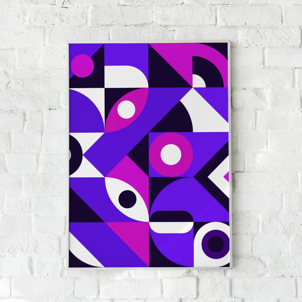 Farverig plakat med cirkulære og kantede geometriske former i lilla