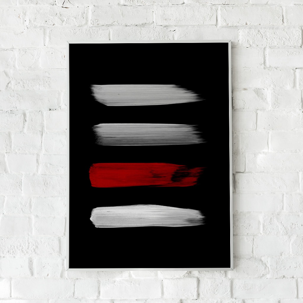 Abstrakt plakat med hvide og røde penselstrøg på en sort baggrund.
