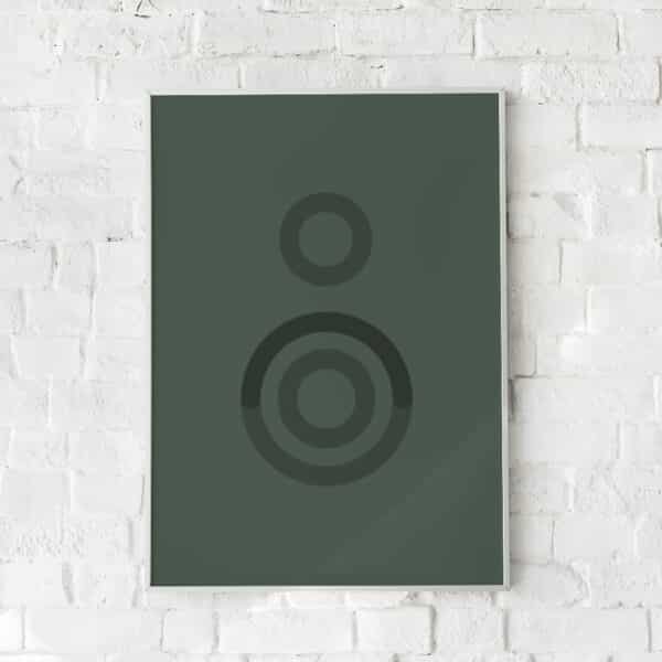 Minimalistisk plakat med to koncentriske cirkler på en dybgrøn baggrund. Skaber balance og harmoni.