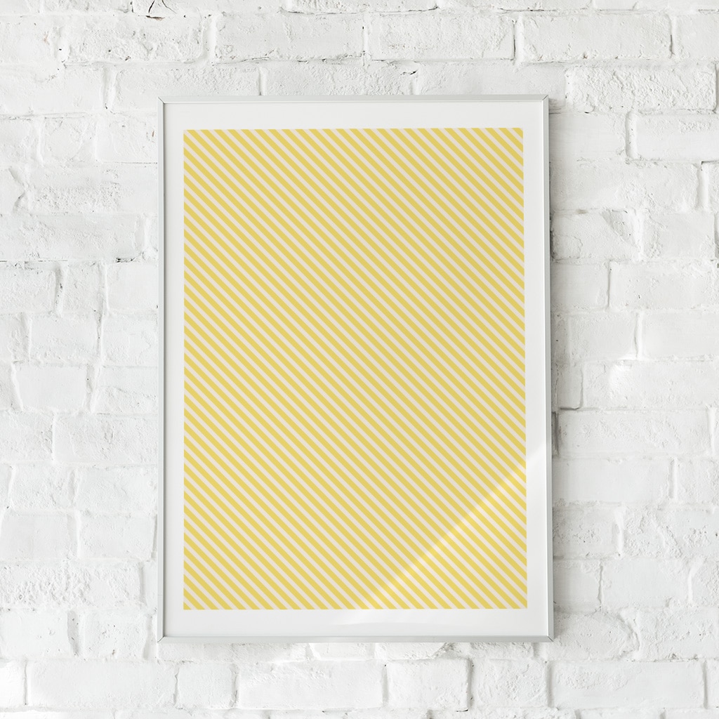 Geometrisk plakat med diagonale gule og hvide striber.