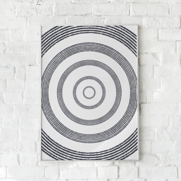 Grafisk sort-hvid plakat med koncentriske cirkler.