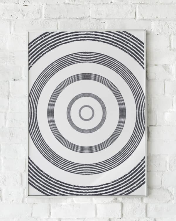 Grafisk sort-hvid plakat med koncentriske cirkler.