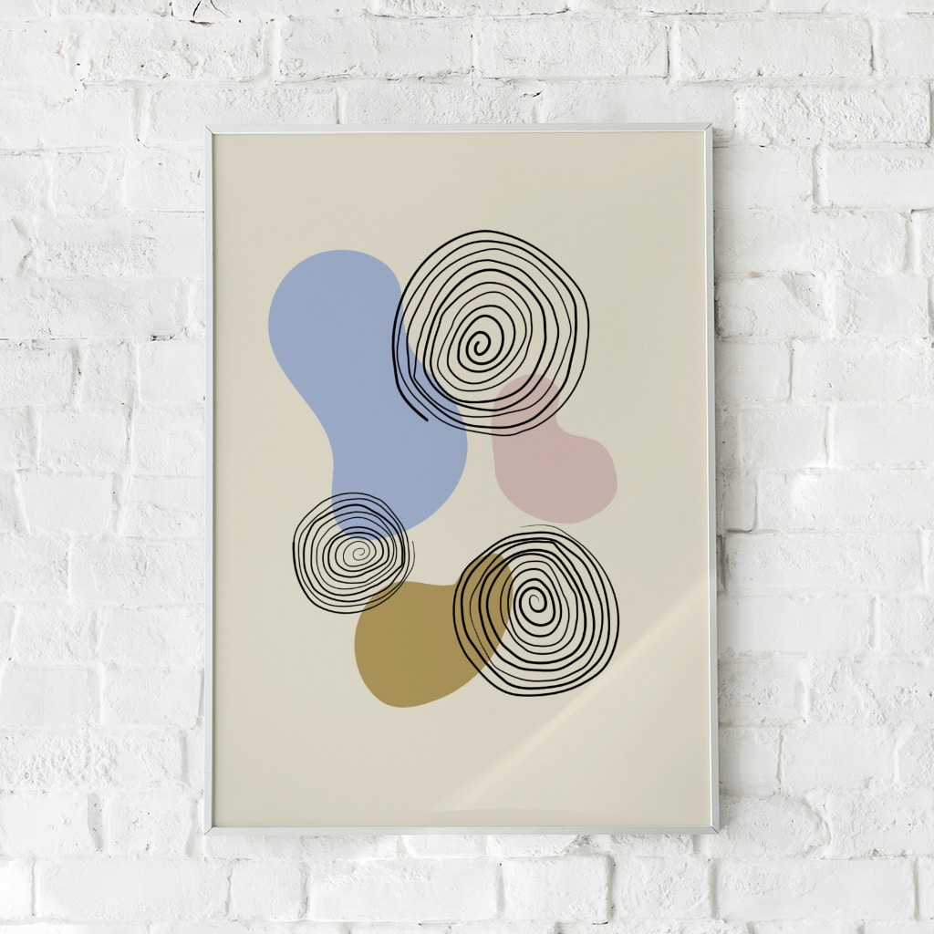 Abstrakt plakat med bløde farver og sorte spiralmønstre.