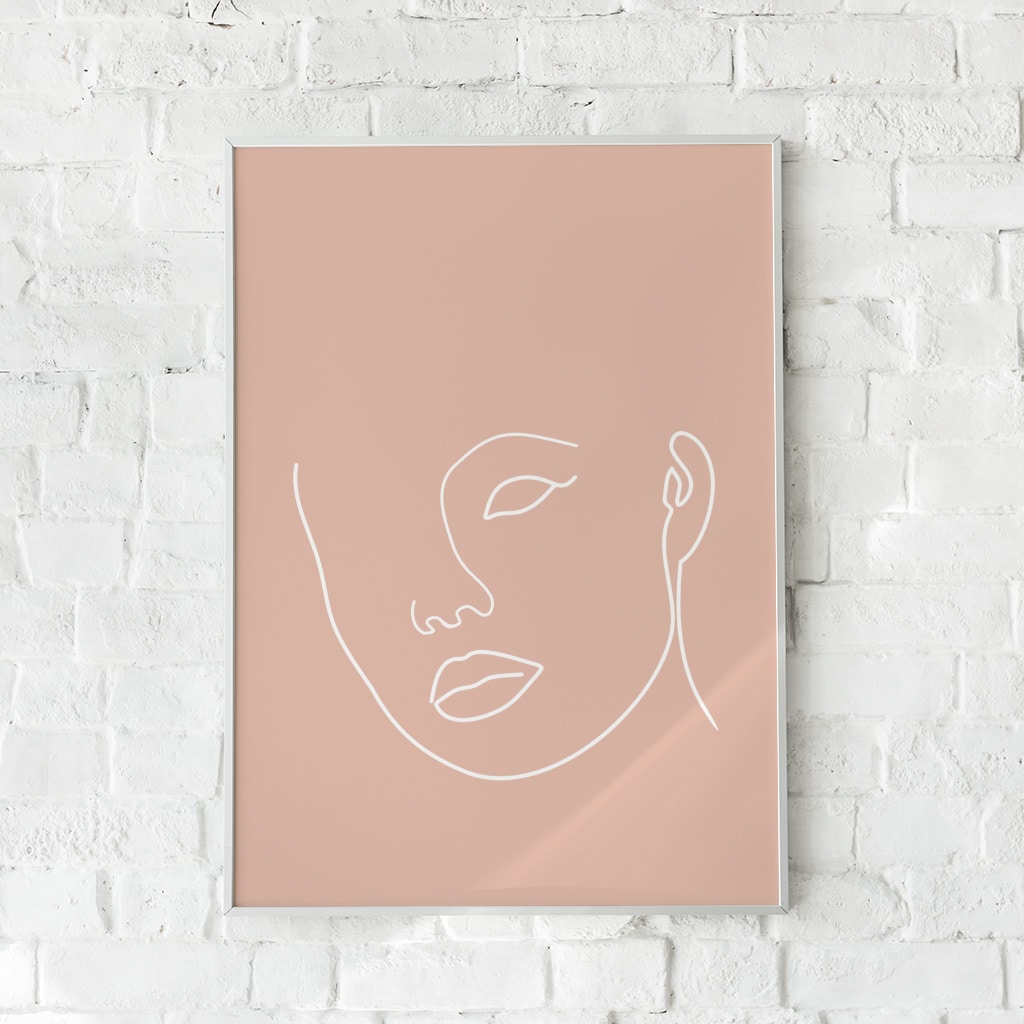 Minimalistisk plakat med en abstrakt stregtegning af et ansigt på en støvet lyserød baggrund. En elegant og moderne vægdekoration.