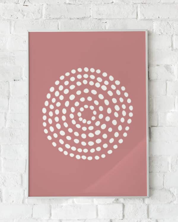 Naturinspireret plakat med hvide cirkler på støvet rosa baggrund.